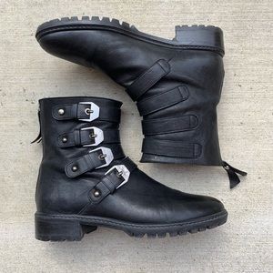 Stuart Weitzman Jitterbug Leather Moto Boot